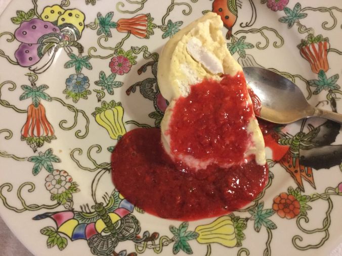 Un truc de fou, avec du coulis de framboises!