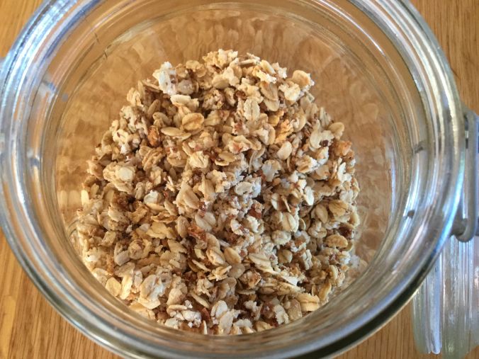 Un granola maison pour recycler la pulpe d’amande après la confection du lait végétal.